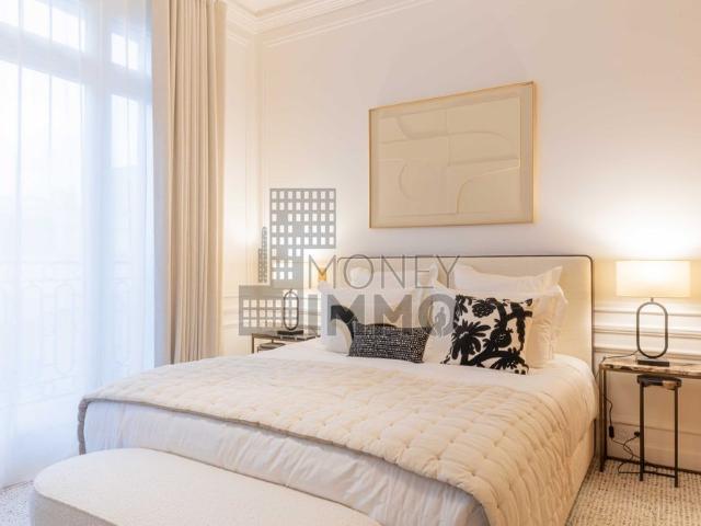 Tout savoir sur cet appartement dans le quartier Invalides, à Paris 7ème