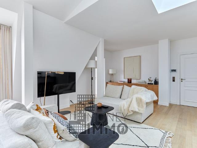 Tout savoir sur cet appartement dans le quartier Invalides, à Paris 7ème