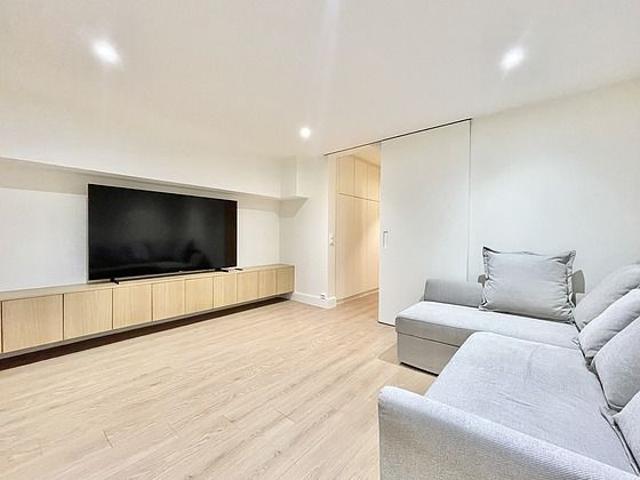 Tout savoir sur cet appartement dans le quartier Invalides, à Paris 7ème