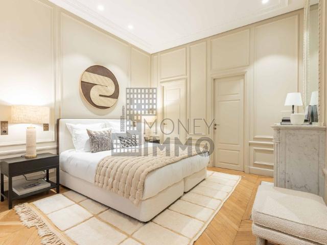 Tout savoir sur cet appartement dans le quartier Invalides, à Paris 7ème