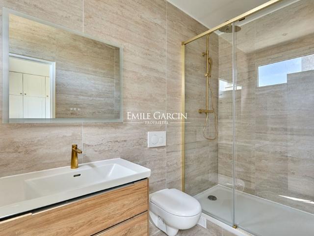 Tout savoir sur cet appartement dans le quartier Invalides, à Paris 7ème