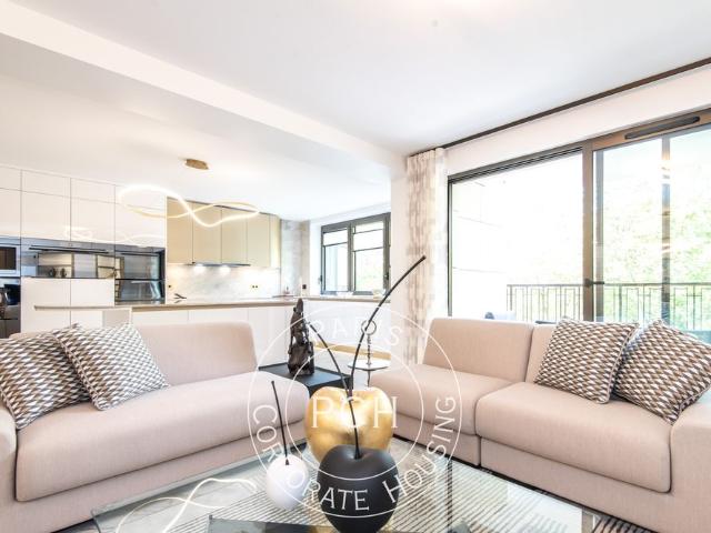 Tout savoir sur cet appartement dans le quartier Ile de la Jatte Parc d'Orléans, à Neuilly sur Seine