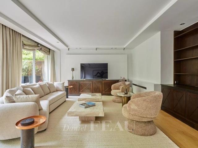 Tout savoir sur cet appartement dans le quartier Ile de la Jatte Parc d'Orléans, à Neuilly sur Seine