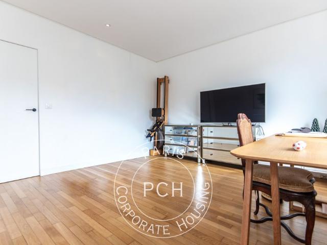 Tout savoir sur cet appartement dans le quartier Ile de la Jatte Parc d'Orléans, à Neuilly sur Seine