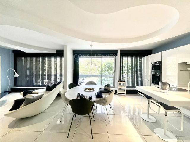 Tout savoir sur cet appartement dans le quartier Ile de la Jatte Parc d'Orléans, à Neuilly sur Seine