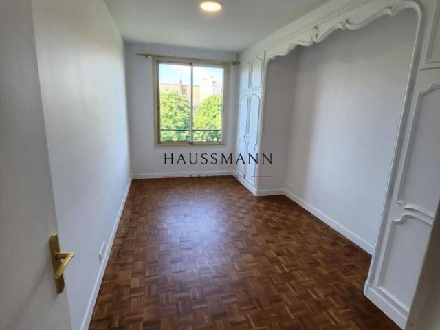 Tout savoir sur cet appartement dans le quartier Ile de la Jatte Parc d'Orléans, à Neuilly sur Seine