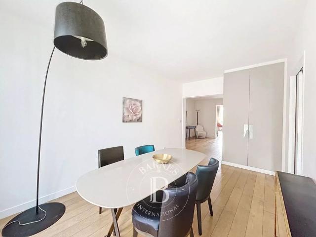 Tout savoir sur cet appartement dans le quartier Ile de la Jatte Parc d'Orléans, à Neuilly sur Seine
