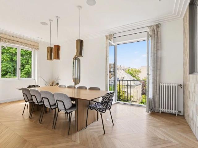 Tout savoir sur cet appartement dans le quartier Ile de la Jatte Parc d'Orléans, à Neuilly sur Seine