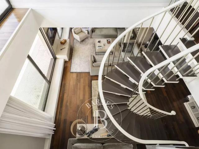 Tout savoir sur cet appartement dans le quartier Ile de la Jatte Parc d'Orléans, à Neuilly sur Seine