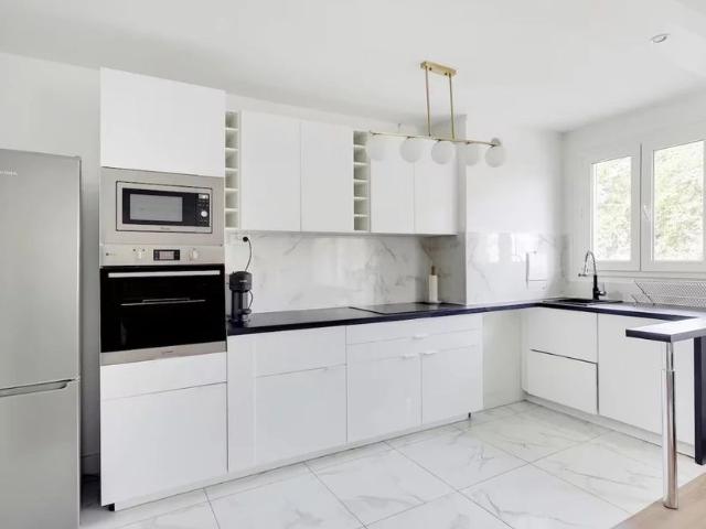 Tout savoir sur cet appartement dans le quartier Louis Blanc Aqueduc, à Paris 10ème