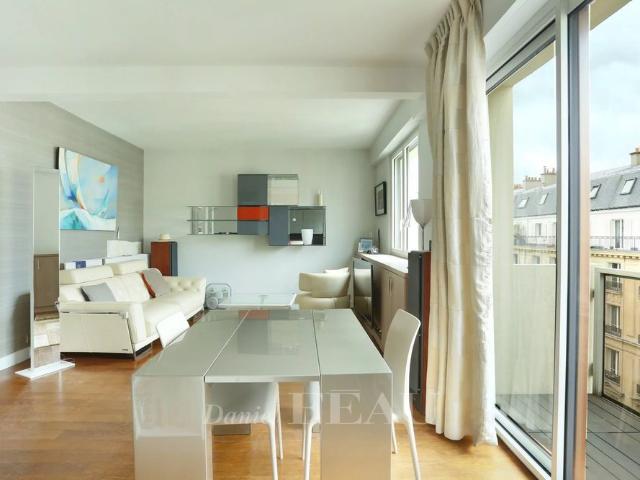Tout savoir sur cet appartement dans le quartier La Plaine des Sablons, à Neuilly sur Seine
