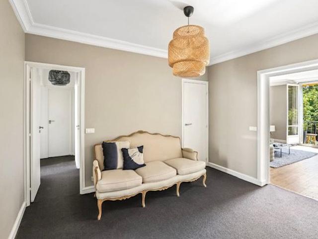 Tout savoir sur cet appartement dans le quartier La Plaine des Sablons, à Neuilly sur Seine