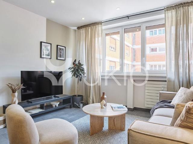 Tout savoir sur cet appartement dans le quartier La Plaine des Sablons, à Neuilly sur Seine