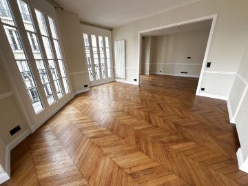 Tout savoir sur cet appartement dans le quartier La Plaine des Sablons, à Neuilly sur Seine