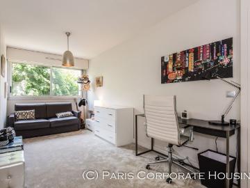 Tout savoir sur cet appartement dans le quartier La Plaine des Sablons, à Neuilly sur Seine