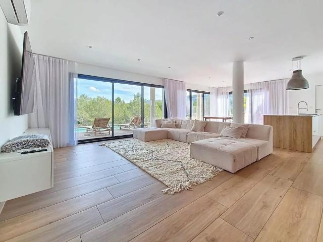 Tout savoir sur cet appartement dans le quartier Le Charrel Camp Major Saint Mître, à Aubagne