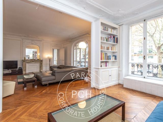 Tout savoir sur cet appartement dans le quartier Legendre Lévis, à Paris 17ème