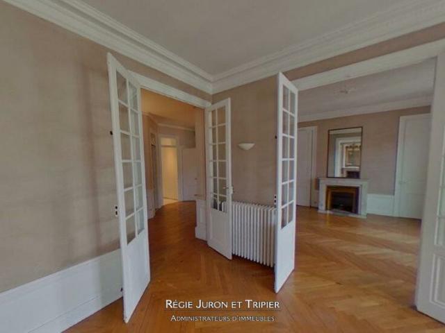 Tout savoir sur cet appartement dans le quartier Les Brotteaux Bellecombe Masséna, à Lyon 6ème