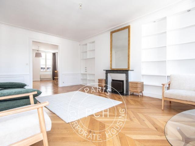 Tout savoir sur cet appartement dans le quartier Les Halles, à Paris 1er