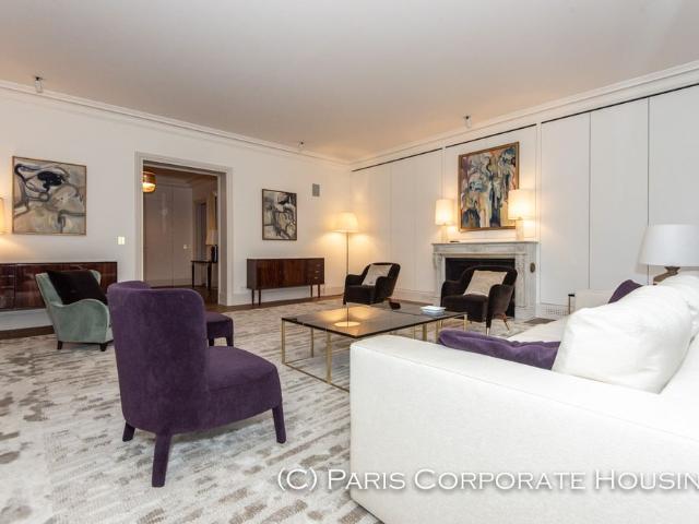 Tout savoir sur cet appartement dans le quartier Monnaie, à Paris 6ème