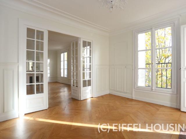 Tout savoir sur cet appartement dans le quartier Monnaie, à Paris 6ème