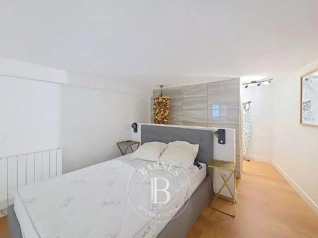 Tout savoir sur cet appartement dans le quartier Monnaie, à Paris 6ème