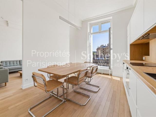 Tout savoir sur cet appartement dans le quartier Monnaie, à Paris 6ème
