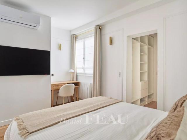 Tout savoir sur cet appartement dans le quartier Monnaie, à Paris 6ème