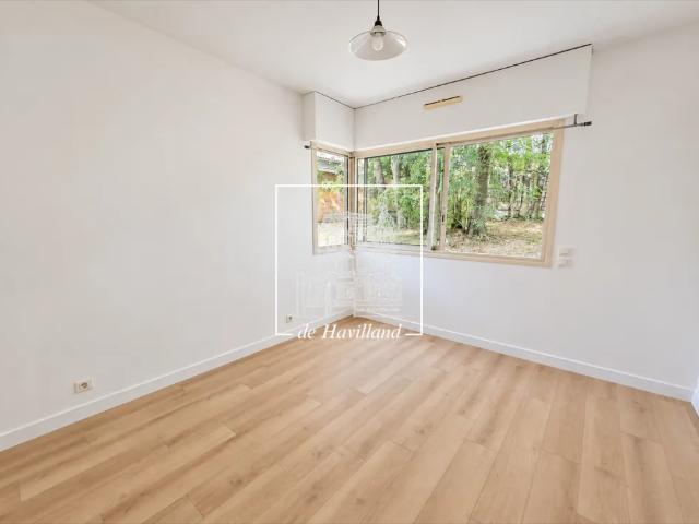 Tout savoir sur cet appartement dans le quartier Montretout, à Saint Cloud