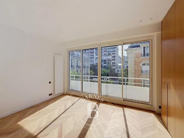 Tout savoir sur cet appartement dans le quartier Muette Nord, à Paris 16ème