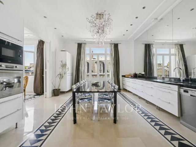 Tout savoir sur cet appartement dans le quartier Muette Nord, à Paris 16ème