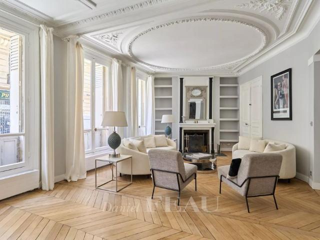 Tout savoir sur cet appartement dans le quartier Muette Nord, à Paris 16ème
