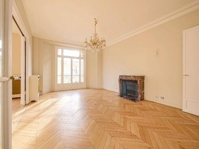Tout savoir sur cet appartement dans le quartier Muette Sud, à Paris 16ème