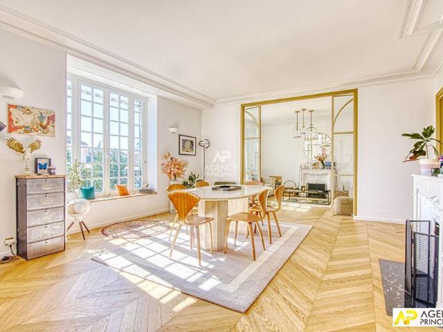 Tout savoir sur cet appartement dans le quartier Notre Dame, à Versailles