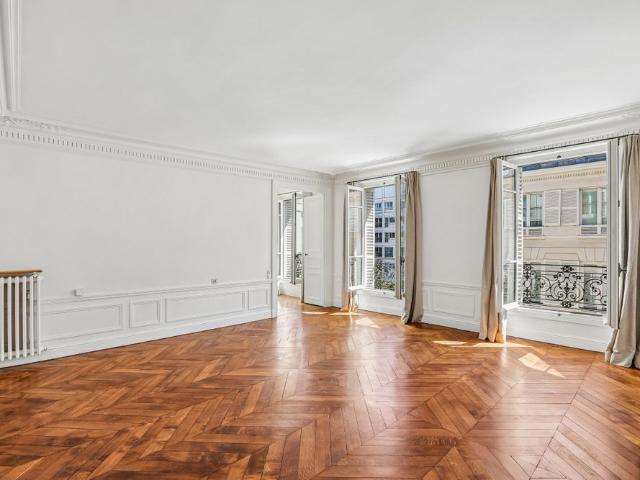 Tout savoir sur cet appartement dans le quartier Notre Dame des Champs, à Paris 6ème
