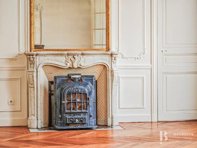Tout savoir sur cet appartement dans le quartier Sorbonne, à Paris 5ème
