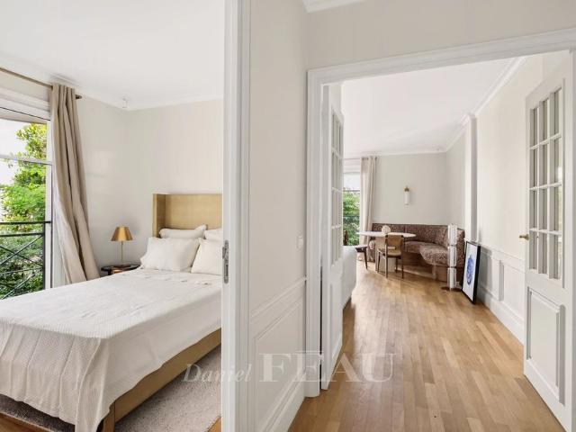 Tout savoir sur cet appartement dans le quartier Saint Germain des Prés, à Paris 6ème