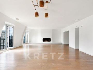 Tout savoir sur cet appartement dans le quartier Saint Germain l'Auxerrois, à Paris 1er