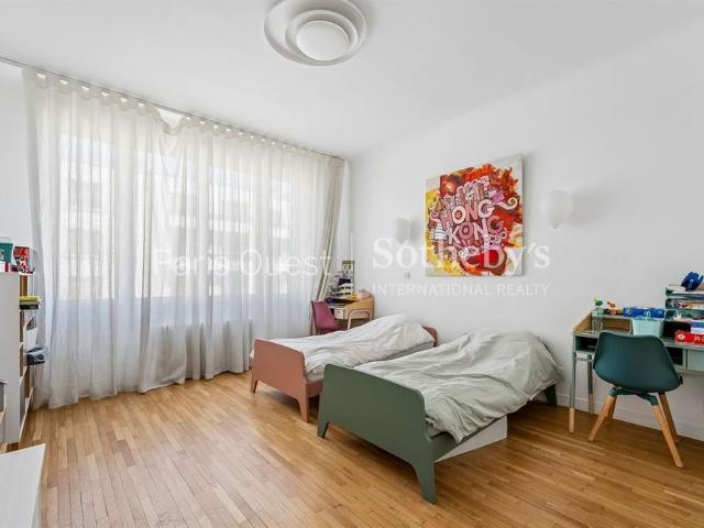 Tout savoir sur cet appartement dans le quartier Saint James Général Koenig, à Neuilly sur Seine