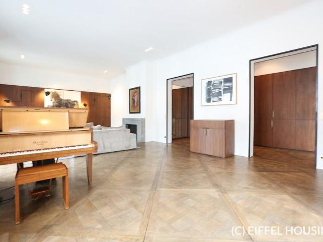 Tout savoir sur cet appartement dans le quartier Saint James Général Koenig, à Neuilly sur Seine