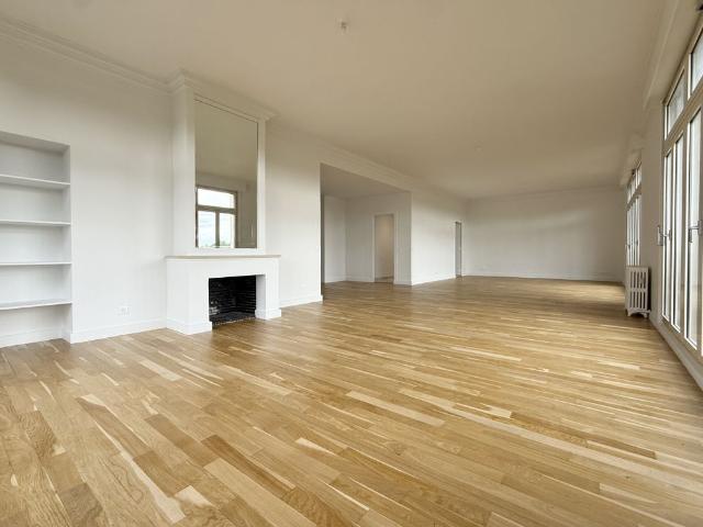 Tout savoir sur cet appartement dans le quartier Saint James Général Koenig, à Neuilly sur Seine