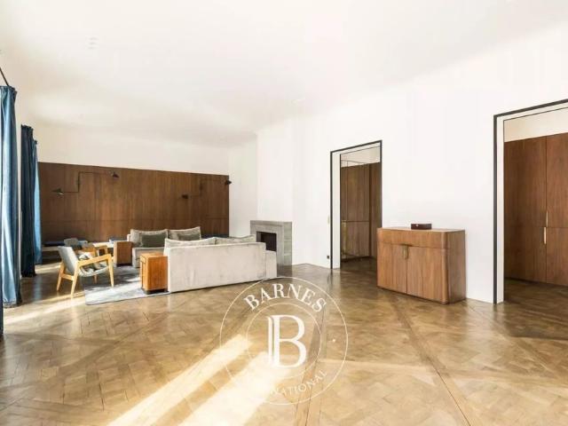 Tout savoir sur cet appartement dans le quartier Saint James Général Koenig, à Neuilly sur Seine