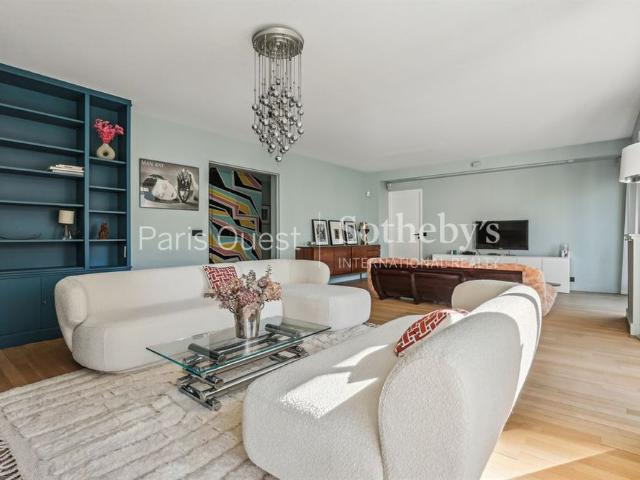 Tout savoir sur cet appartement dans le quartier Saint James Général Koenig, à Neuilly sur Seine