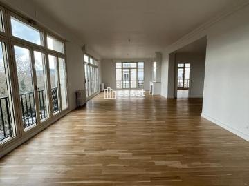 Tout savoir sur cet appartement dans le quartier Saint James Général Koenig, à Neuilly sur Seine