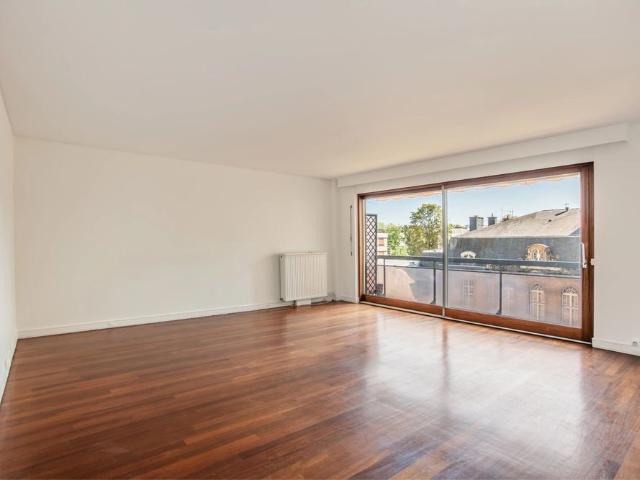 Tout savoir sur cet appartement dans le quartier Saint James Delabordère, à Neuilly sur Seine