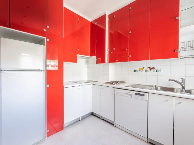 Tout savoir sur cet appartement dans le quartier Saint James Delabordère, à Neuilly sur Seine