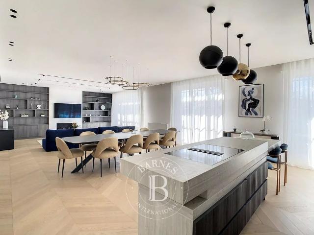 Tout savoir sur cet appartement dans le quartier Saint James Delabordère, à Neuilly sur Seine