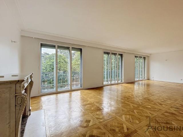 Tout savoir sur cet appartement dans le quartier Saint James Delabordère, à Neuilly sur Seine