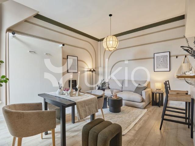 Tout savoir sur cet appartement dans le quartier Saint Philippe du Roule, à Paris 8ème