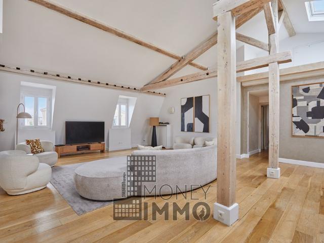 Tout savoir sur cet appartement dans le quartier Saint Philippe du Roule, à Paris 8ème